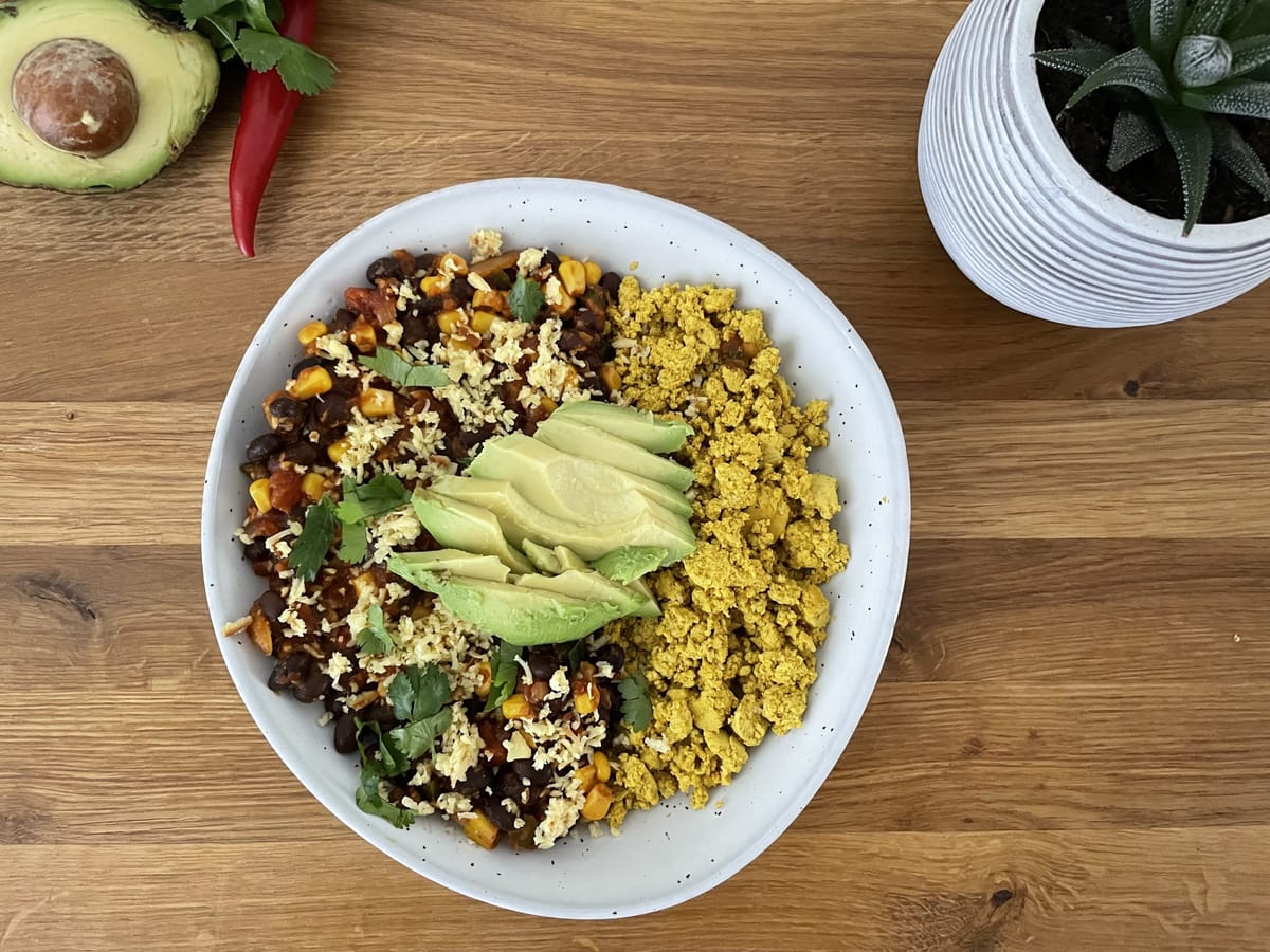 Vegan Healthy Huevos Rancheros — finished dish